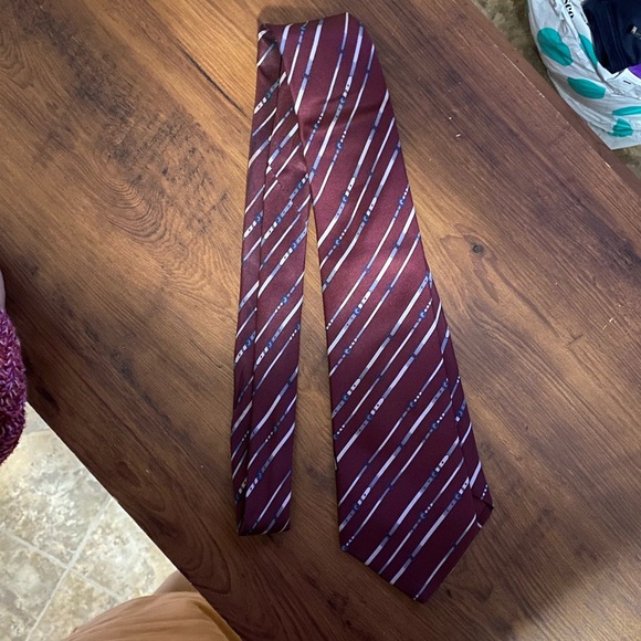 Vintage Gucci tie - Picture 2 of 3